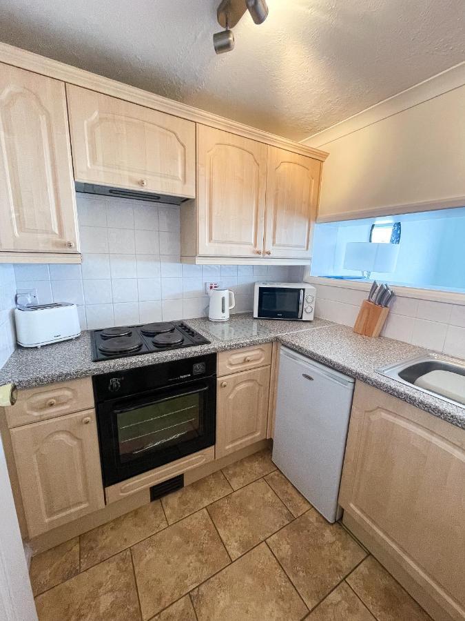 1 Chatsworth Riverscape Apartments - Riverview Apartment In Great Location With Free Parking Overlooking The Gannel Just A Short Walk From Newquays Incredible Beaches And Local Amenities نيوكويي المظهر الخارجي الصورة